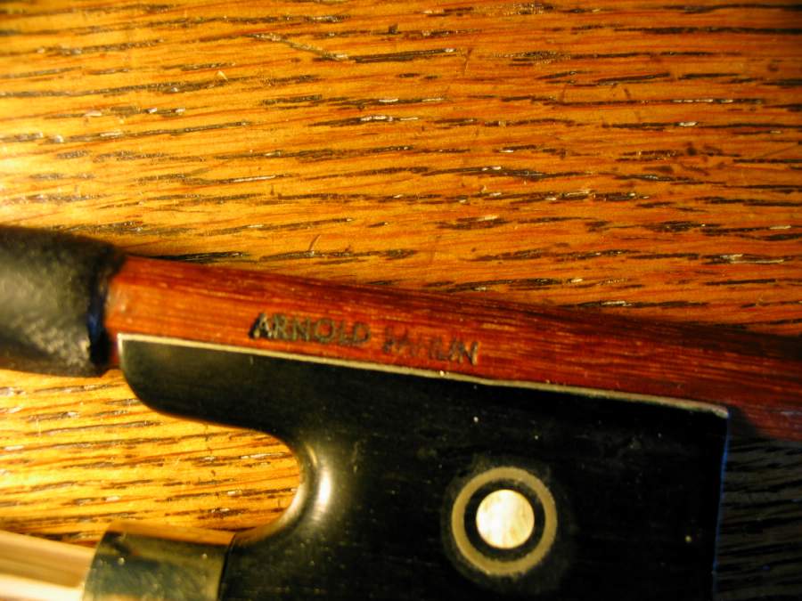 Vacker och välgjord fiolstråke tillverkad slutet 1950 av Arnold Sahlin, Örebro