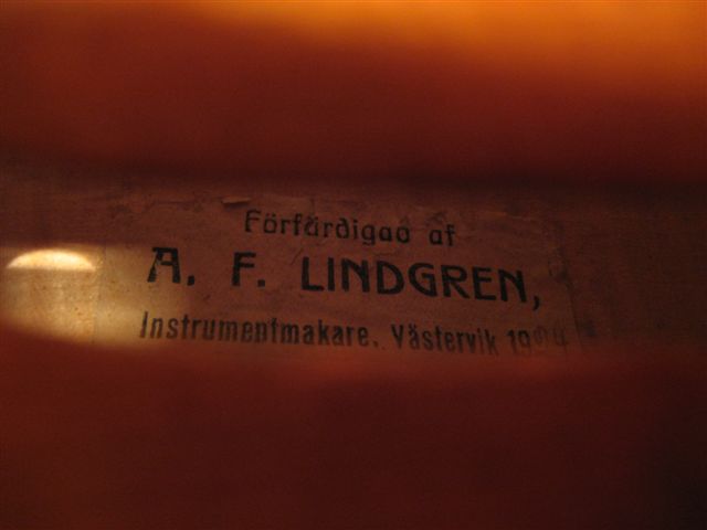 Instrumentmakare A.F.Lindgren 1924, Västervik. Lindgren byggde också klockor av större format typ golvur.